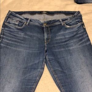Woman’s plus Silver Jeans 24 x 33